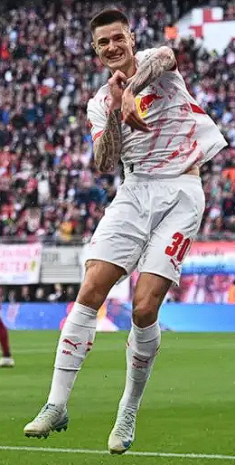 曼联战平保级弱旅，舍什科表现低迷引关注