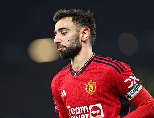 阿邦拉霍深度剖析：B费在曼联的境遇与未来展望